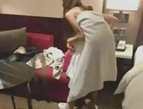 文安吃瓜的女的是谁啊视频,揭秘“文安吃瓜女”身份之谜