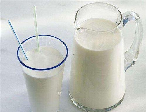 女人吃瓜加牛奶视频,揭秘女性美食新潮流