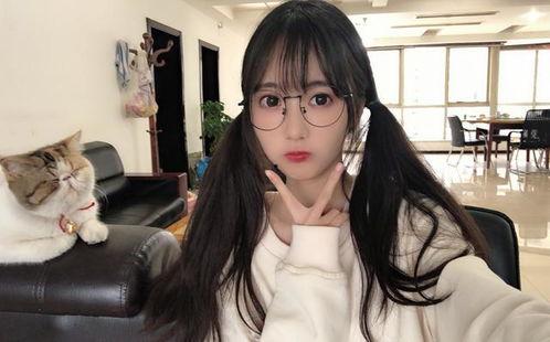 芝芝桃桃抖音吃瓜视频,揭秘芝芝桃桃最新美食挑战