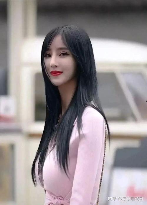 芝芝桃桃抖音吃瓜视频,揭秘芝芝桃桃最新美食挑战