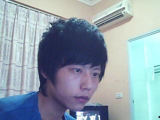 小帅哥吃的葫芦瓜视频,趣味横生美食瞬间