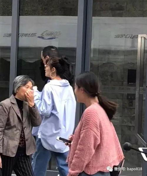 朋友在吃瓜视频