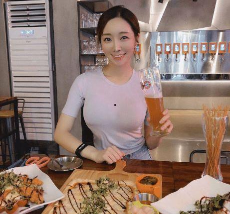 马丽吃瓜小表妹视频,爆笑演绎娱乐圈幕后故事