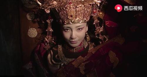 吃瓜短评明星是谁啊视频,揭秘“吃瓜短评”视频中的明星之谜