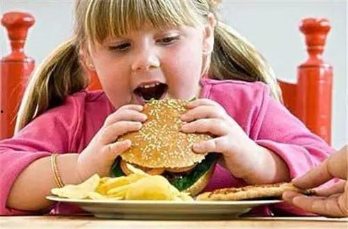 小朋友吃棱瓜的视频,欢乐时光尽在掌握