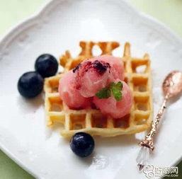 吃绿豆哈密瓜冰淇淋视频,绿豆哈密瓜冰淇淋，口感与营养的双重享受