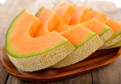 吃绿豆哈密瓜冰淇淋视频,绿豆哈密瓜冰淇淋，口感与营养的双重享受