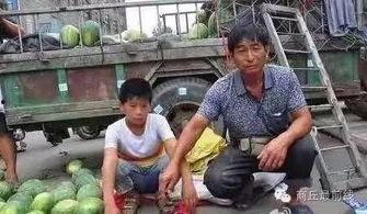 拿着吃瓜视频卖钱违法吗,揭秘拿着吃瓜视频卖钱的合法性边界