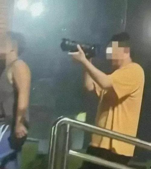 四川情侣吃瓜事件视频,一场网络热议的甜蜜误会