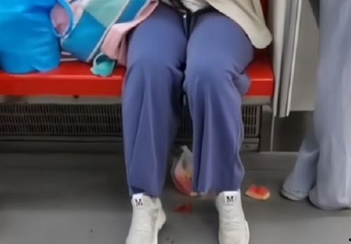 占座吃瓜视频全集,揭秘视频全集背后的精彩故事