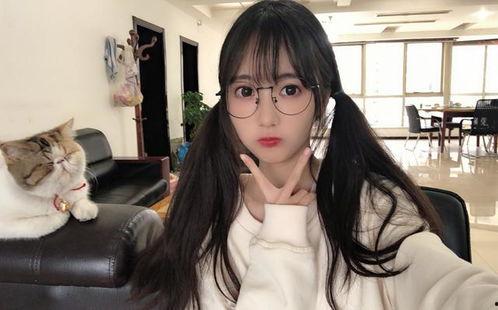 小秋爱吃醋吃瓜视频大全