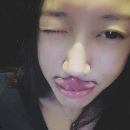 吃瓜抠鼻子怎么办视频教程,吃瓜抠鼻子两不误的实用技巧