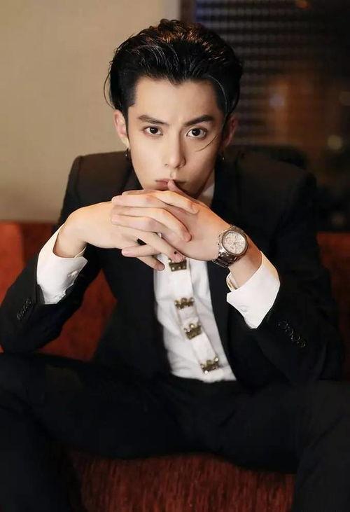 吃瓜女孩王鹤棣视频播放,瓜王再现江湖！