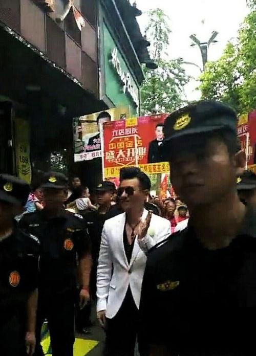 鹿城吃瓜群众事件视频曝光,视频曝光揭示惊人真相