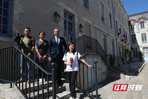 上海看瓜吃瓜事件真相视频,揭秘真相与背后故事